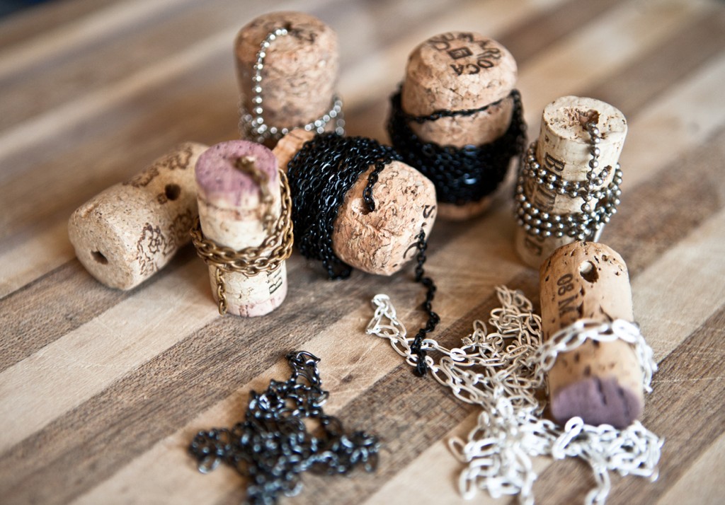 DIY: 37 CREATIVE IDEAS HOW TO USE WINE CORK