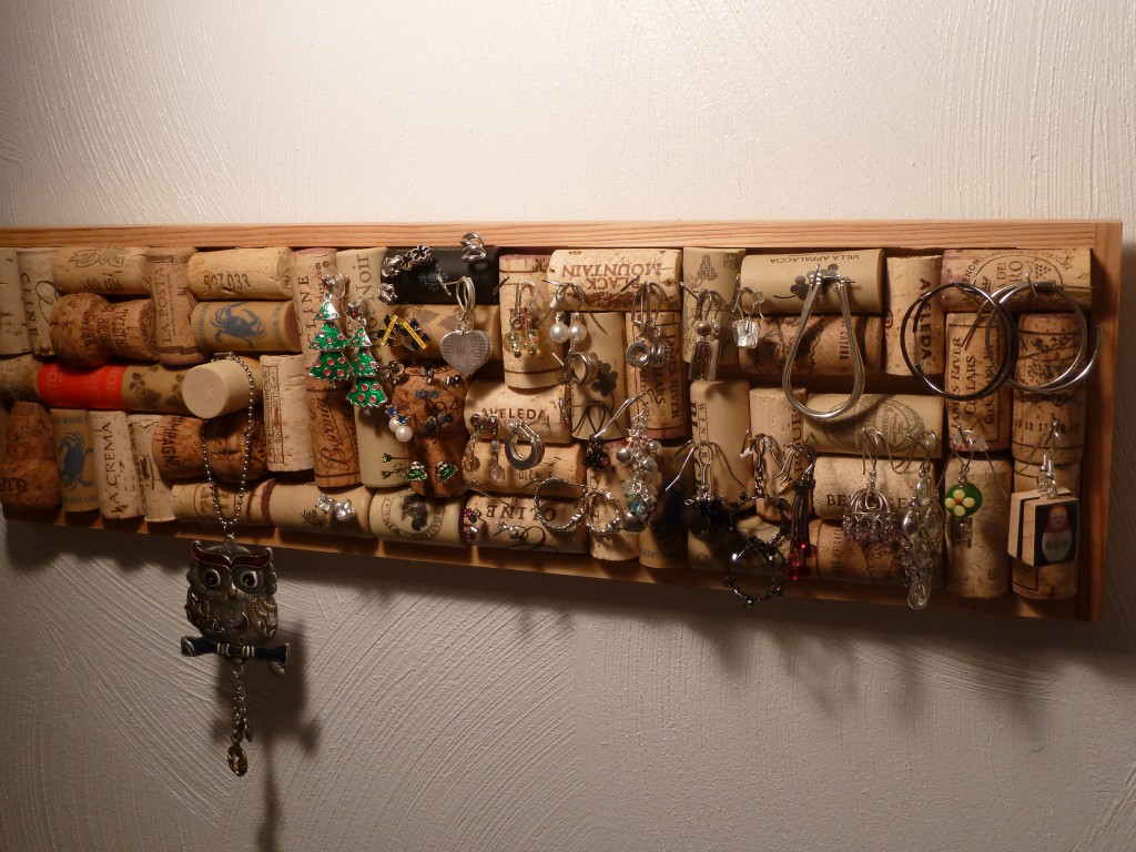 DIY: 37 CREATIVE IDEAS HOW TO USE WINE CORK