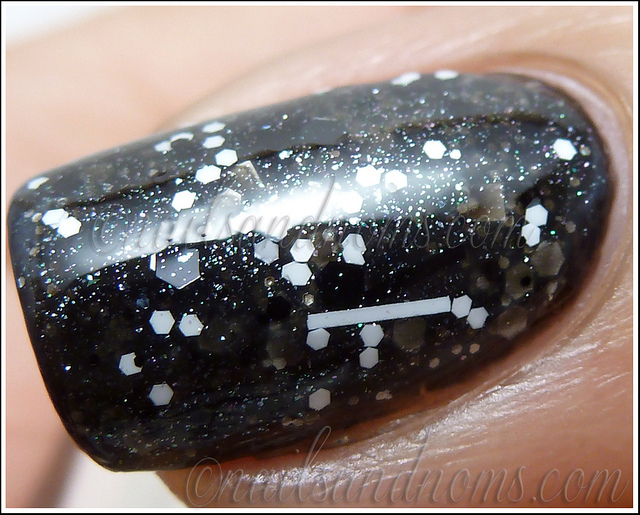26 Black And White Manicure Ideas 26 Black And White Manicure Ideas