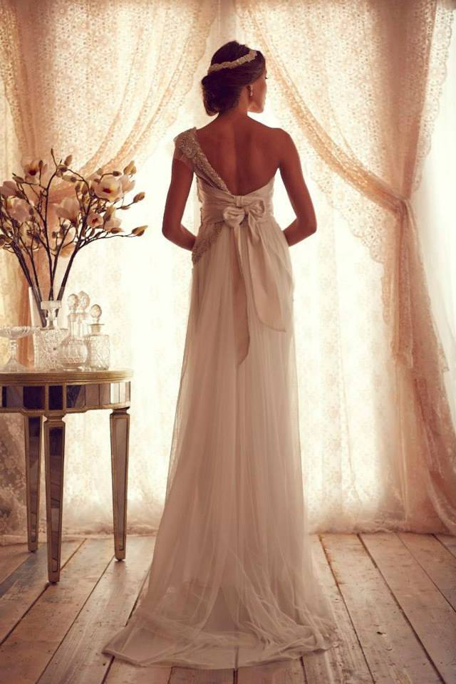 Stunning Wedding Dresses by Anna Campbell 2013