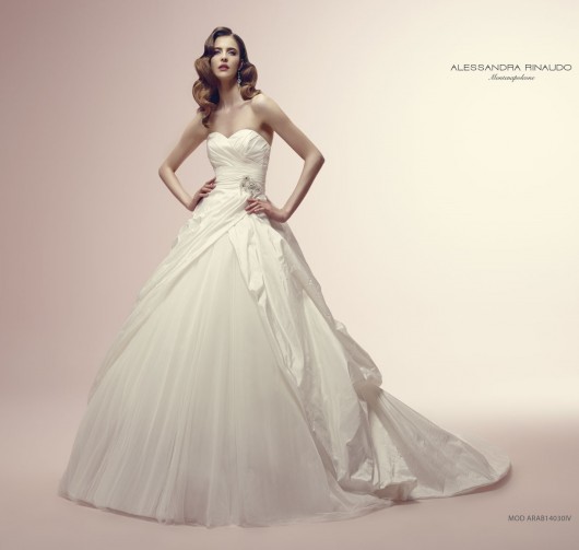 36 Beautiful Wedding Gowns By Alessandra Rinaudo / New Collection