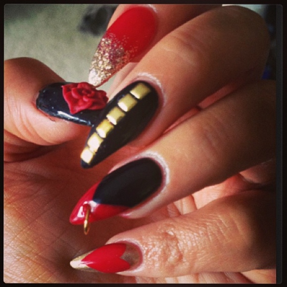 New Trend: Pierced Nails New Trend: Pierced Nails