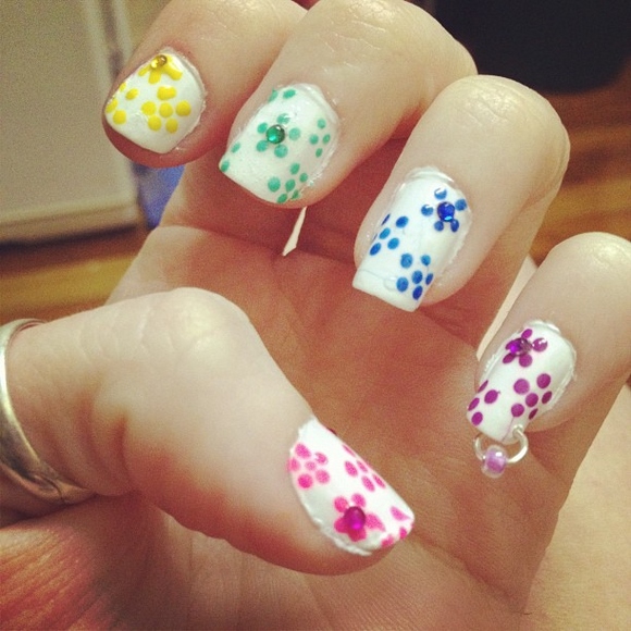 New Trend: Pierced Nails New Trend: Pierced Nails
