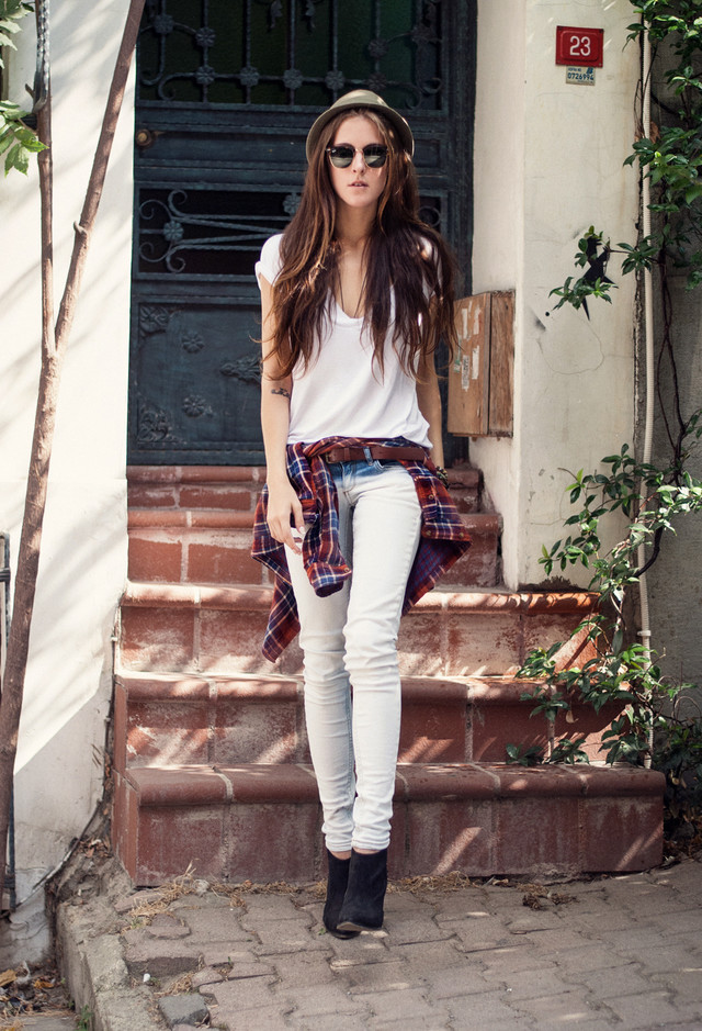 Plaid Remains The New Black:Trendy For This Fall Plaid Remains The New Black:Trendy For This Fall