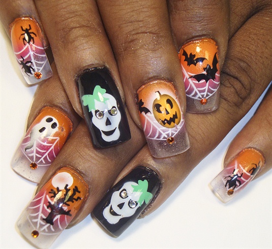 38 Inspirational Halloween Nails 