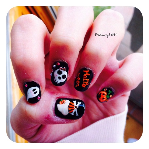 38 Inspirational Halloween Nails 