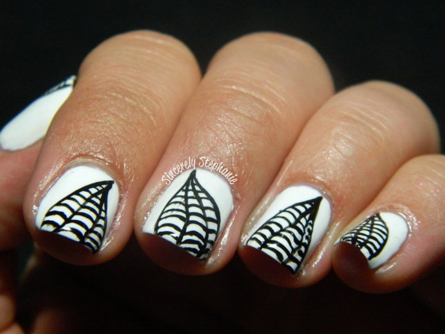 38 Inspirational Halloween Nails 