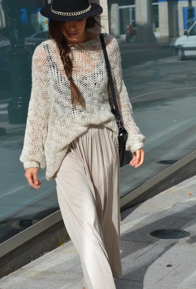 Feel The Magic Of The Over Sized Sweater Feel The Magic Of The Over Sized Sweater