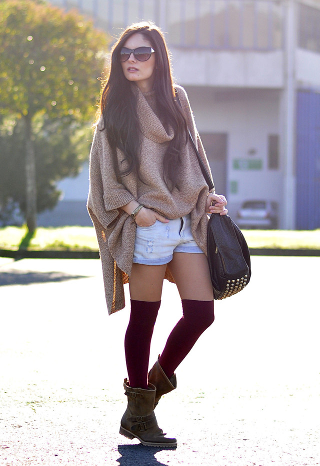 Its Fall But Wear Your Shorts In All Seasons! Its Fall But Wear Your Shorts In All Seasons!