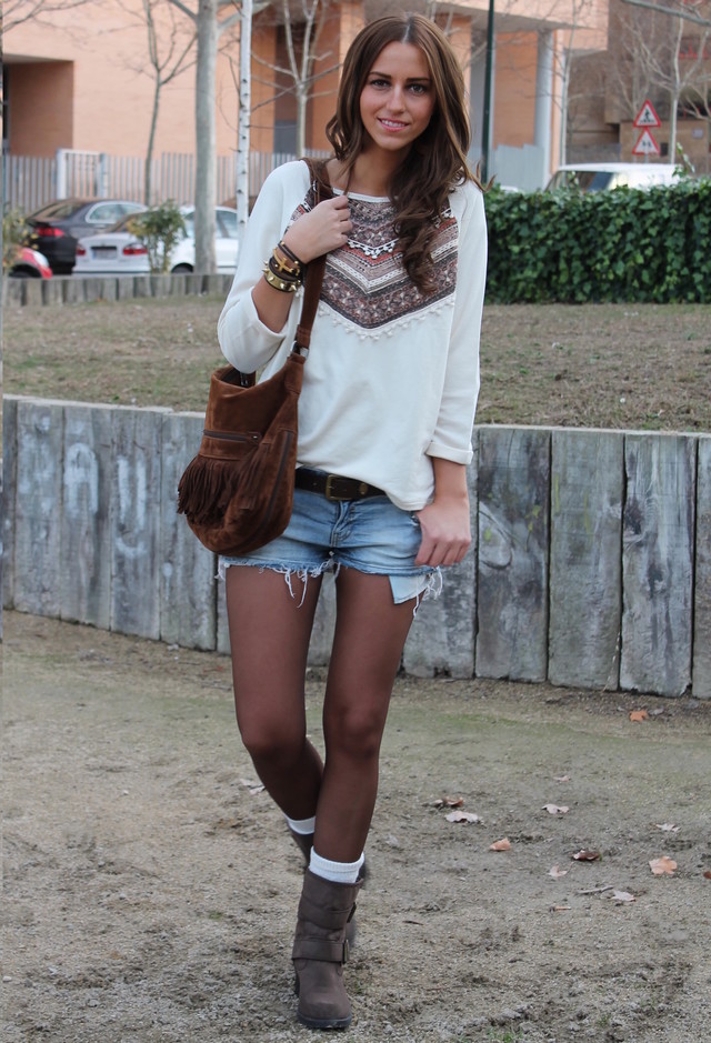 Its Fall But Wear Your Shorts In All Seasons! Its Fall But Wear Your Shorts In All Seasons!