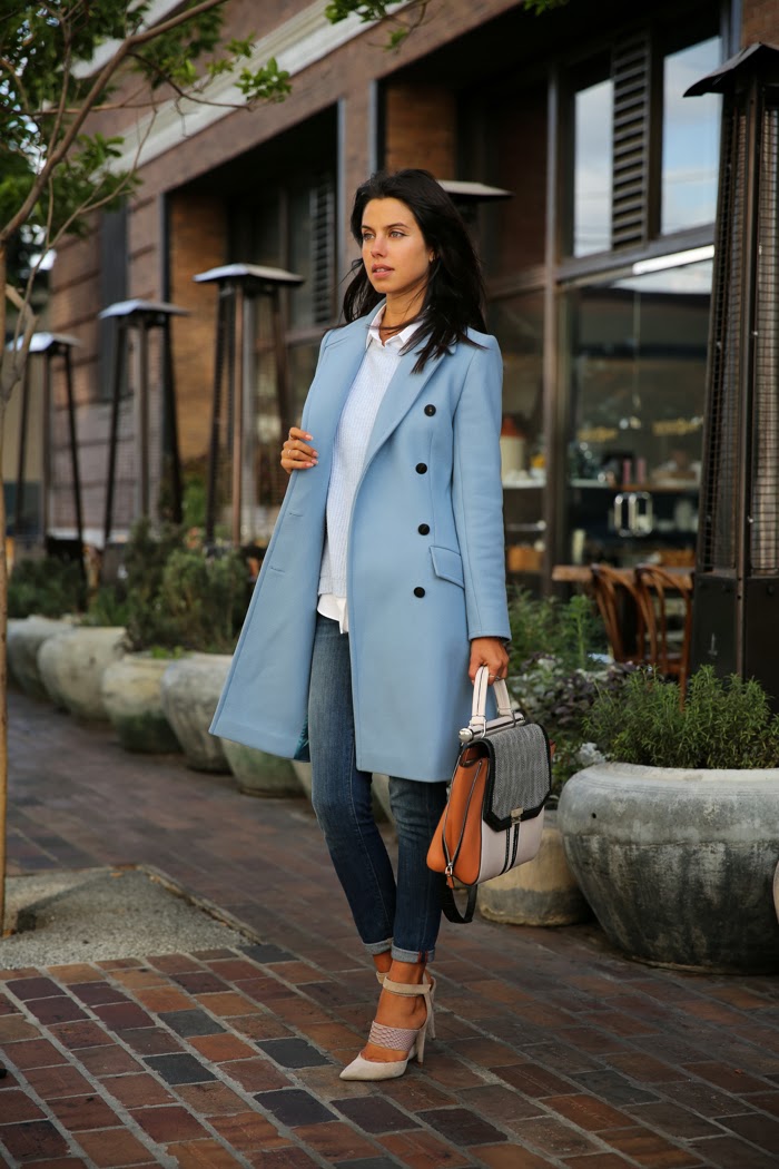 4 Amazing Outfits of an Ordinary Girl