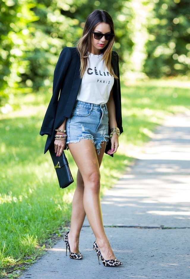 Denim Is Effortless Chic Fashion And Lifestyle