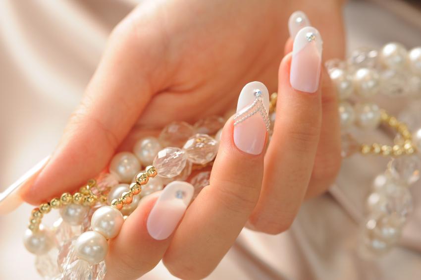 The 15 Best Wedding Nail Ideas