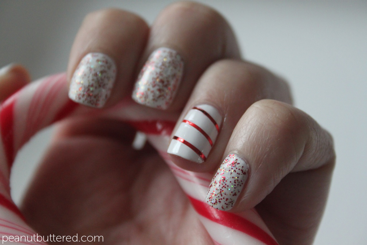 15 Adorable Christmas Manicures With Reds, Whites And Greens