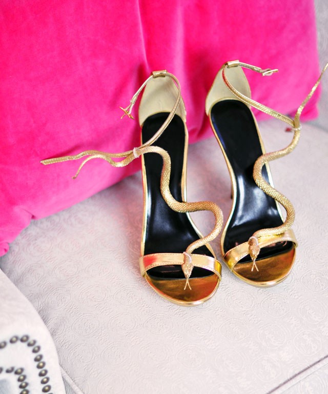 DIY-gold-snake-sandals