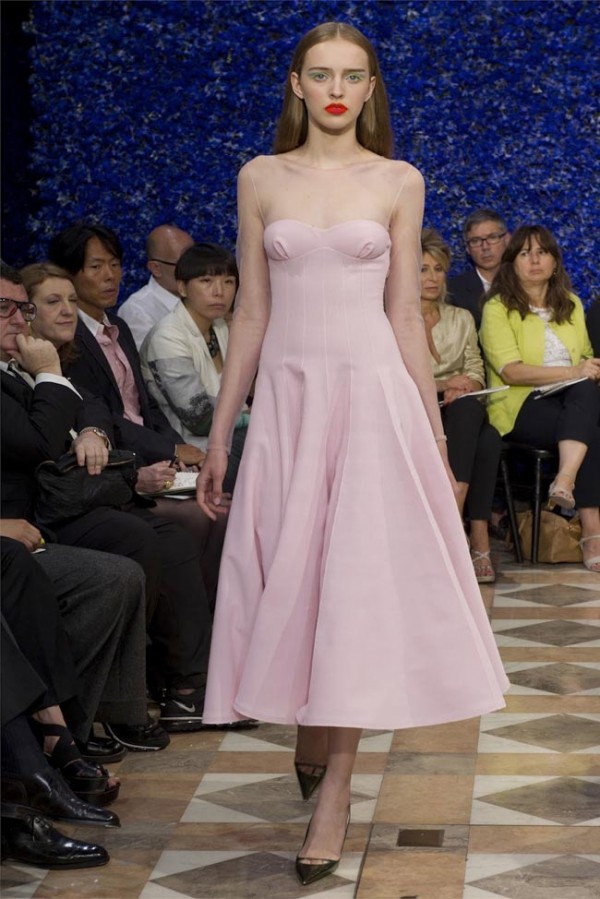 Paris-Haute-Couture-Dior-Autumn-Winter-2012-2013-Collection-17-600x899