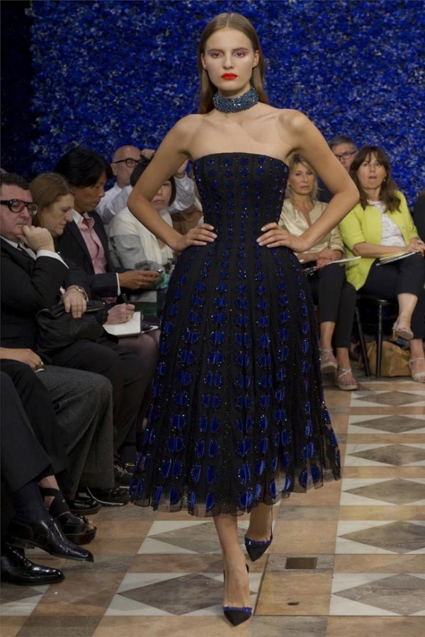 Paris-Haute-Couture-Dior-Autumn-Winter-2012-2013-Collection-20-600x899