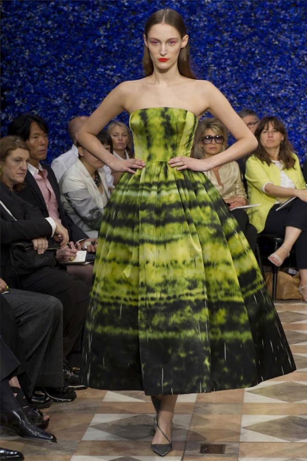 Paris-Haute-Couture-Dior-Autumn-Winter-2012-2013-Collection-28-600x899