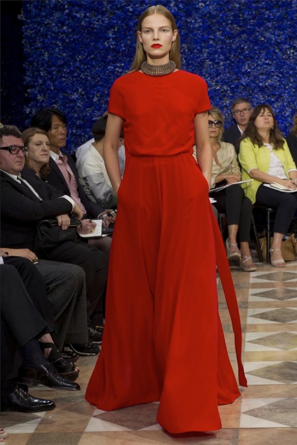 Paris-Haute-Couture-Dior-Autumn-Winter-2012-2013-Collection-46-600x899