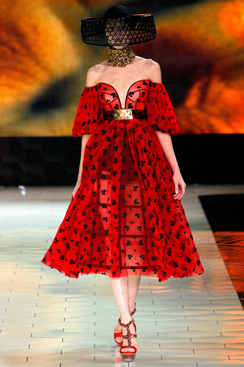 alexander-mcqueen-rtw-ss2013-runway-23_19361649839