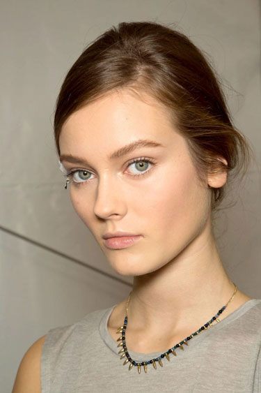 hbz-makeup-trend-ss13-glowing-skin-valentino-lgn