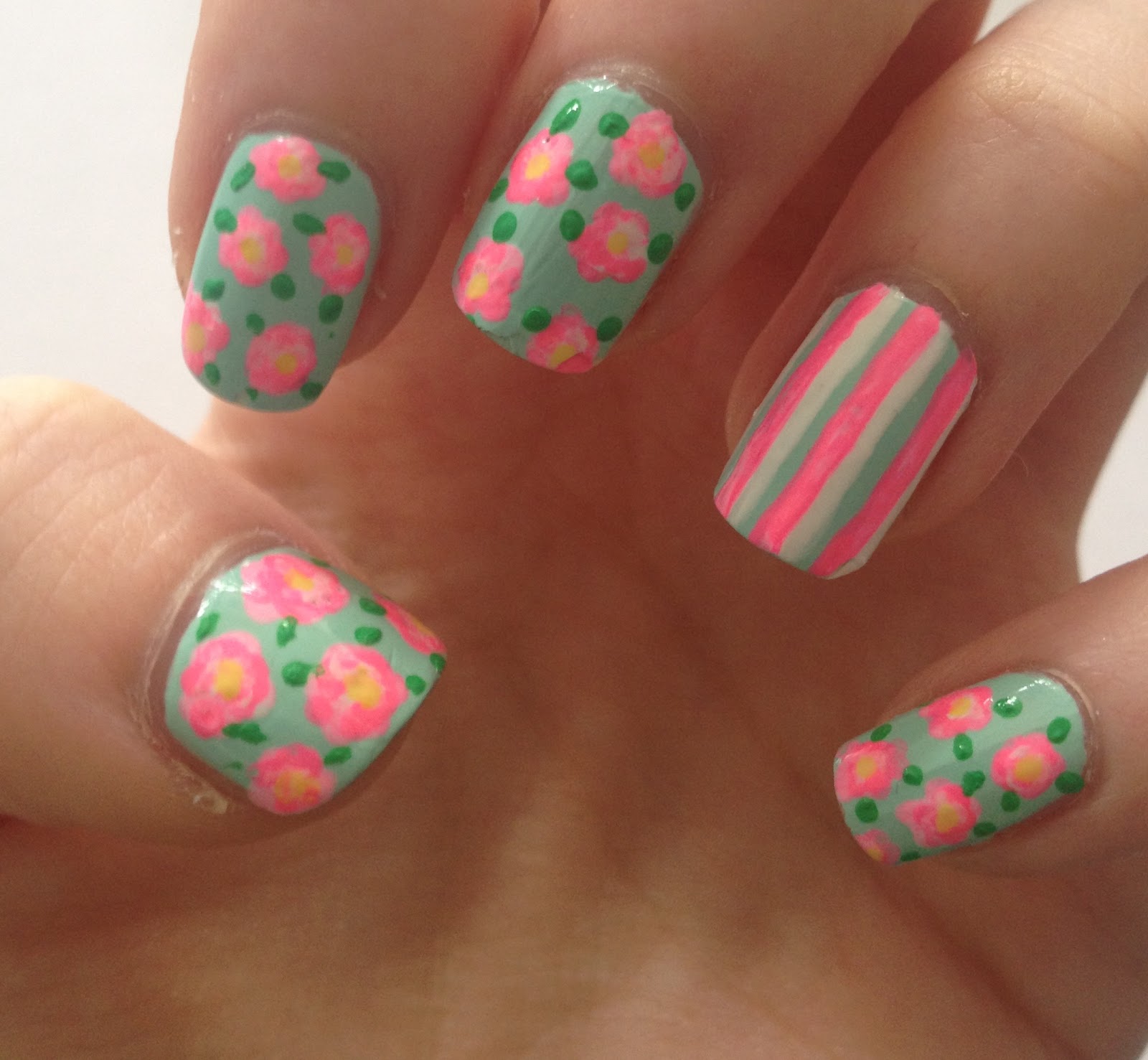 Ногти лето с фруктами. Ногти для девочки на лето. Маникюр для девочки подростка. Детский маникюр. Ногти для девочки на лето.