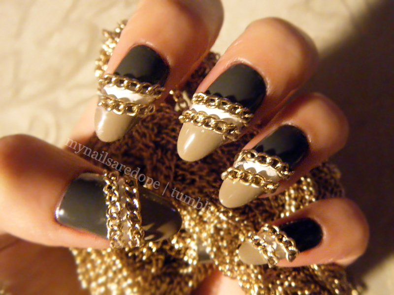 nails with gold (19)