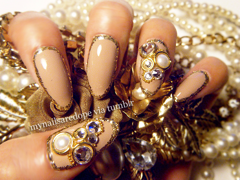 nails with gold (22)