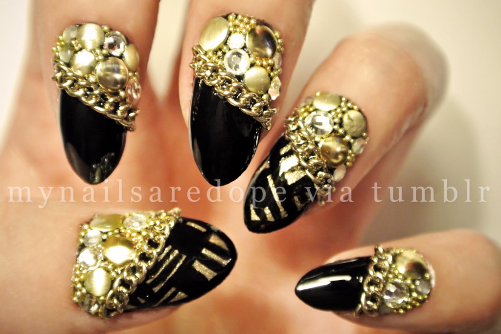 nails with gold (29)