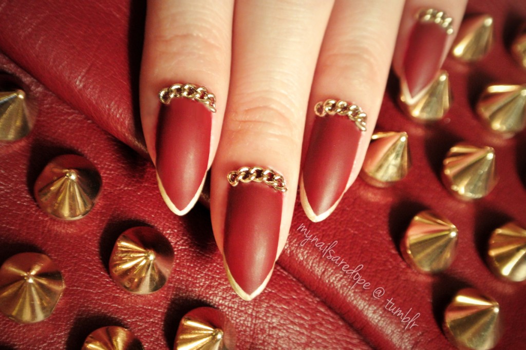 nails with gold (32)