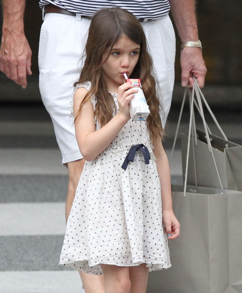 Exclusive... Katie Holmes And Family Shopping In Louisiana