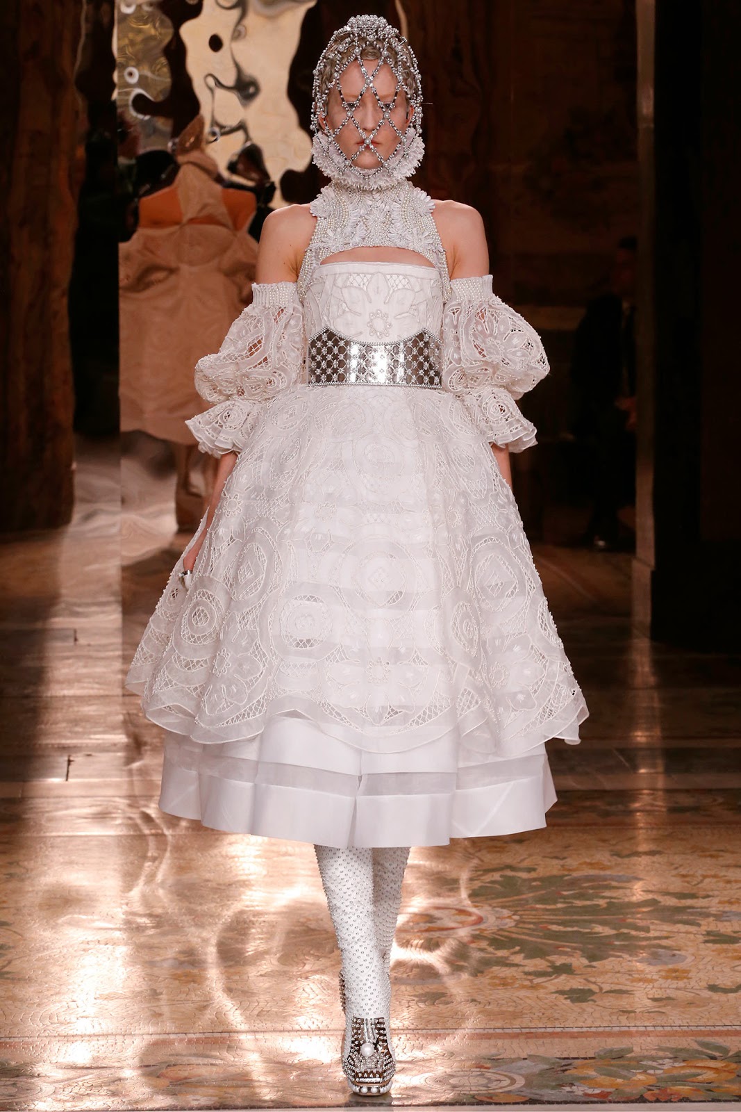 Alexander McQueen Fall 2013 Paris