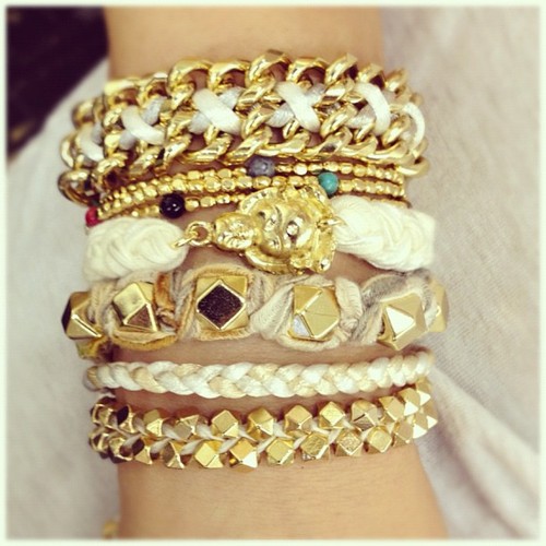 Bracelets (6)