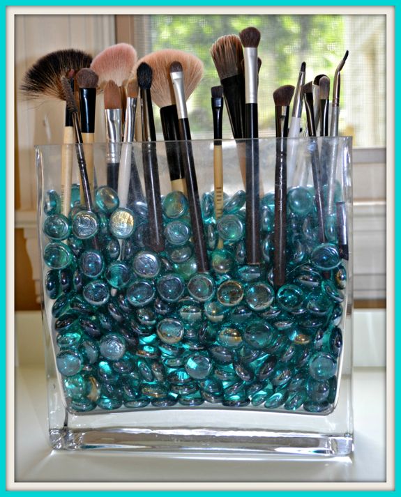 Cool Make-up Brush Storage Ideas (14)