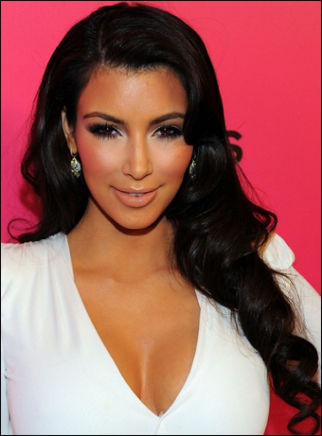 HAIRSTYLES THAT EVERY WOMAN SHOULD TRY HAIRSTYLES THAT EVERY WOMAN SHOULD TRY