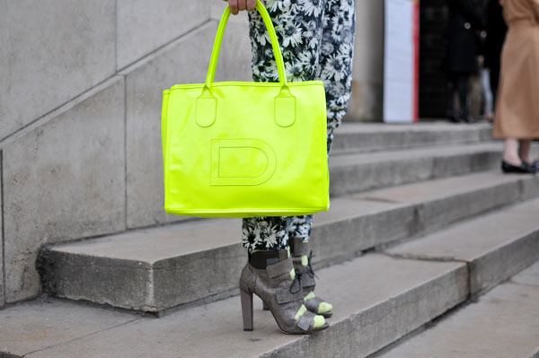 Neon Is An Attractive Color And This Season (19)