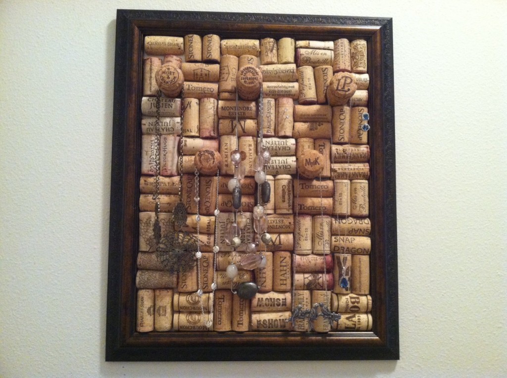 WINE CORK (28)