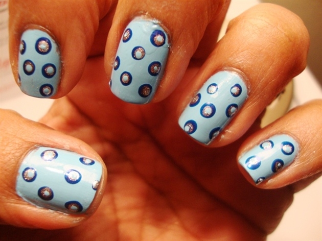 nail_art_polka_dots