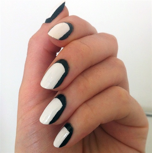 Amazing Retro Nails Design (12)