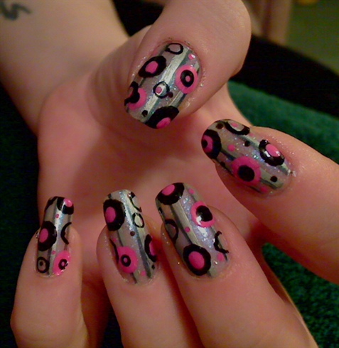 Amazing Retro Nails Design (29)