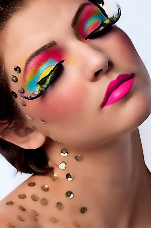 Becoming A Movie Star With This Beautiful Makeup Ideas