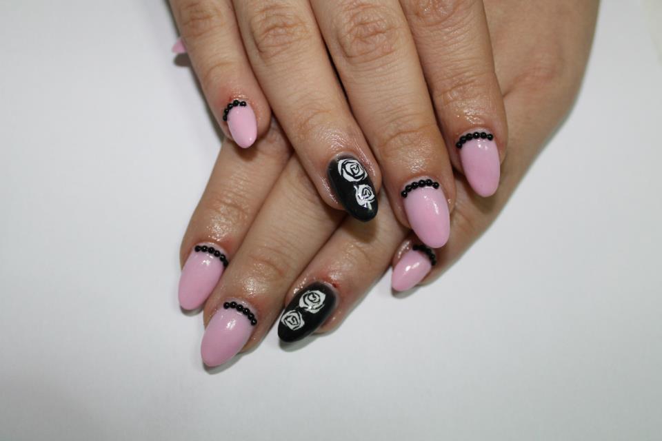 Nails (6)