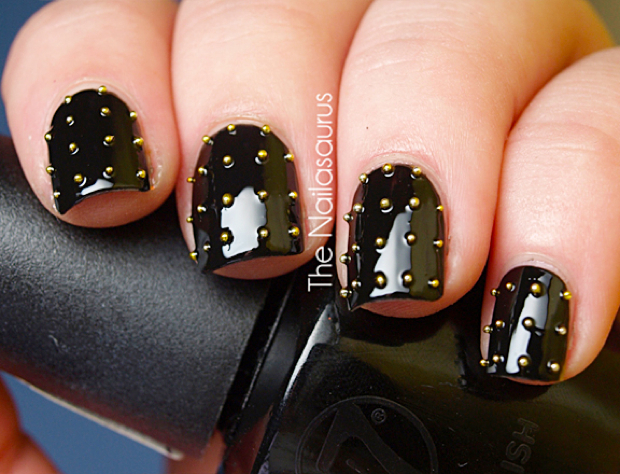 Nails With Golden Designs (31)