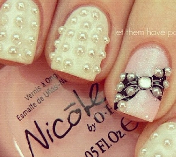 Nails with bows (12)