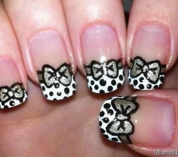 Nails with bows (21)