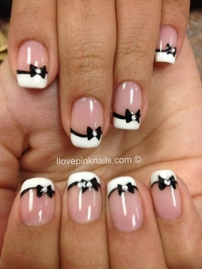 Nails with bows (3)