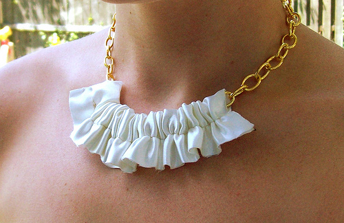 Ruffle Necklace tutorial