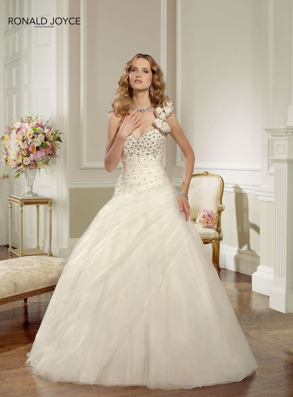 RONALD JOYCE  wedding dresses 2013 (17)