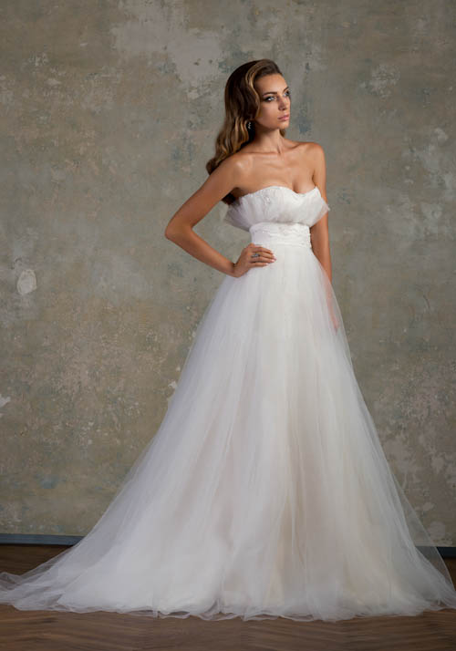 Wedding Dresses Called LOVE STORY by BIEN SAVVY 2013  (13)
