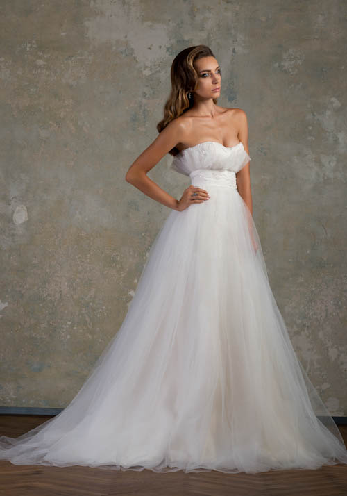 23 Wedding Dresses Called LOVE STORY by BIEN SAVVY 2013